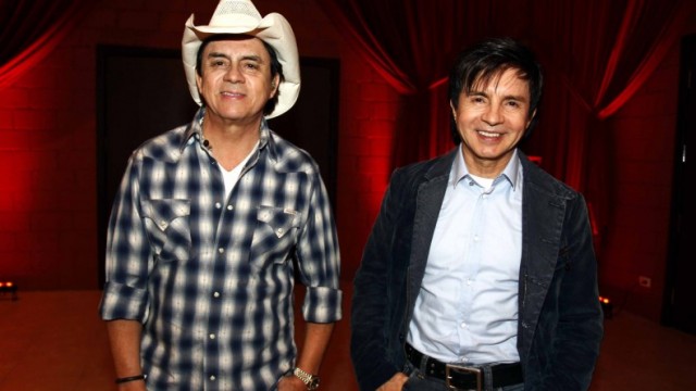 Chitãozinho e Xororó apresentam a turnê Pura Emoção