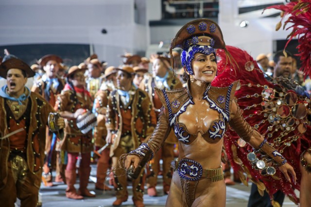 Sabrina Sato não é mais rainha de bateria da Vila Isabel