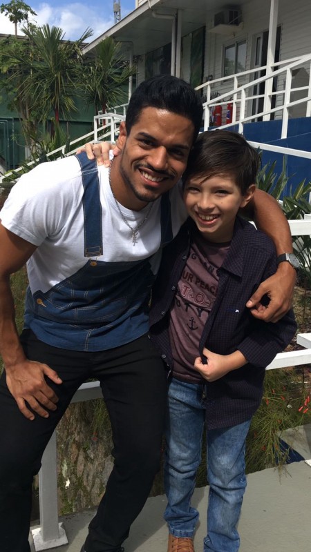 Gabriel Palhares e Mel Maia estreiam no Super Chefinhos