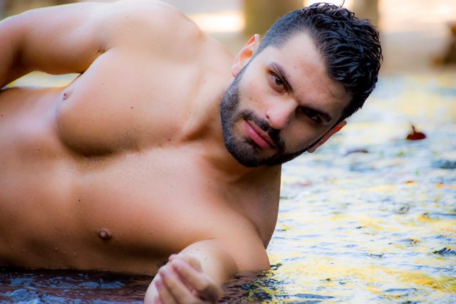 Matheus Daniel vence seletiva estadual e é eleito Mister Rio Grande do Sul 2018