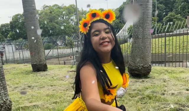 Adrielly Lago aproveitou o carnaval no centro do Rio de Janeiro