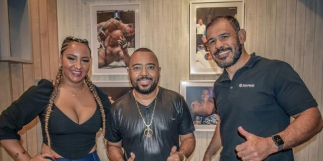 Rogério Minotouro recebe o cantor Dudu Nobre e a rainha de bateria Lilian Brito no pré  lançamento do novo sabor de seu energético