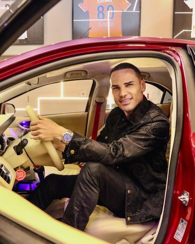 Resultado da personalização do interior do carro de Kaio Alves agita as mídias sociais do influenciador mundo afora