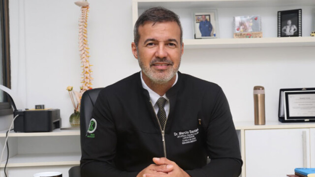 Dr. Marcio Santana tem Mini Documentário Dirigido por Escola de Diretora Global