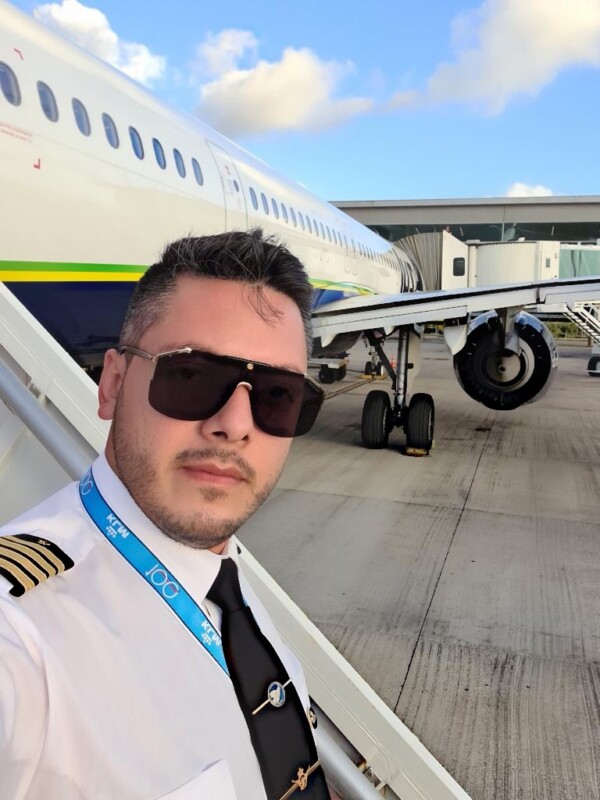 Comandante Barros relembra trajetória profissional