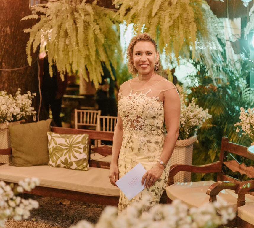 Janeiro: O Mês da Renovação de Votos com a Celebrante Elaine Monteiro