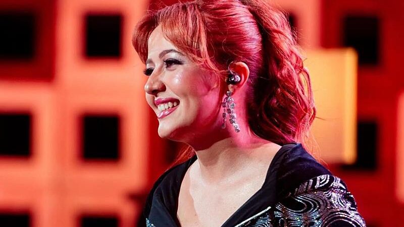 Aposta do sertanejo, Rauana Monteiro lança faixa inédita “Me Assume Enquanto é Tempo”