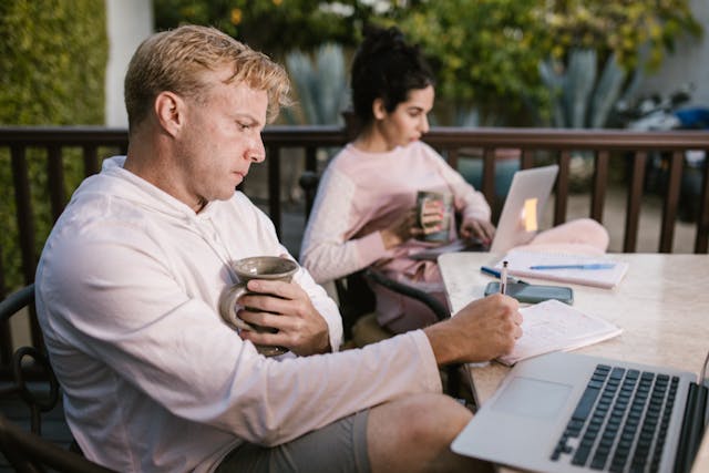 Diferenças entre CNPI e CFP: qual certificação seguir na carreira financeira?